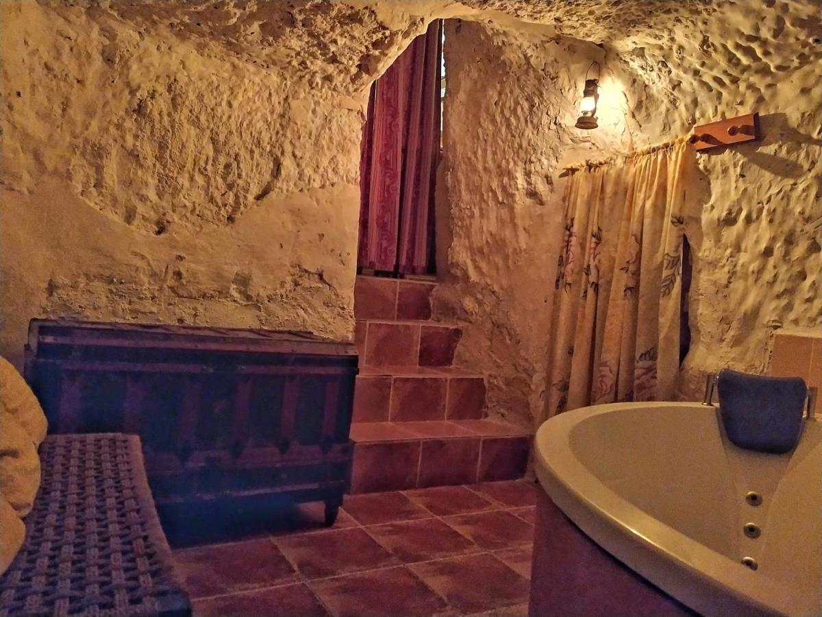 Appartamento Casa Rural con Jacuzzi Paraíso del Júcar Alcala del Jucar Esterno foto