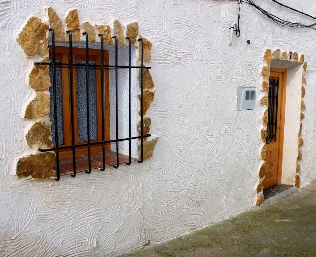 Casa Rural con Jacuzzi Paraíso del Júcar Alcala del Jucar Esterno foto